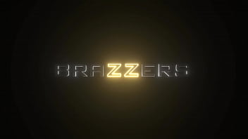 Goyang Aku Saat Jam Kerja – Kimora Quin / Brazzers / Tonton Full Di Https://brazzers.promo/54