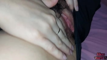 Adik Tiriku India Yang Seksi Dalam Spandex Memamerkan Kemolekannya Padaku