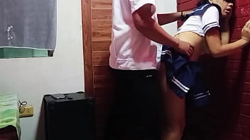 Mahalay Na Estudyanteng Pinay, Sumikat Sa Internet