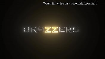 Angela White Dihajar Tiga Kontol Sekaligus Sampai Mengerang – Streaming Full Di Brazzers