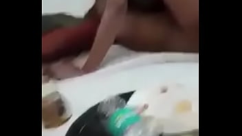 Empat Orang India Panas Bikin Ranjang Bergoyang