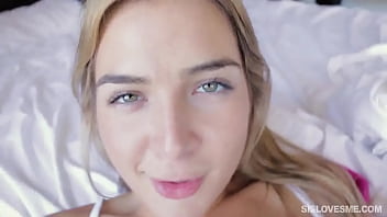 Kakak Tiriku Blair Williams Yang Menggoda