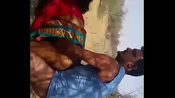 Pria India Yang Menggoda