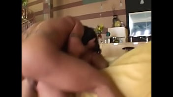 Gadis Asia Genit Dengan Pantat Menggoda Bercinta Dengan Pria Bule Di Ruang Tamu