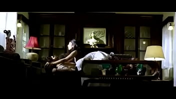 Adegan Panas Dan Menggairahkan Dalam Film Hindi