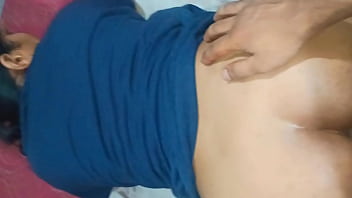 Goyangan Hot Bhabhi India Dengan Pantat Sempit Dalam Doggy Style