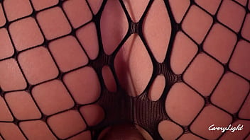 Adik Tiriku Mengintip Kakak Tiriku Yang Lagi Sange Lalu Kutolong Dia Ejakulasi Dengan Terapi Keluarga Panas Pakai Fishnet Seksi