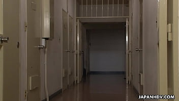 Pemeriksaan Dubur Tahanan Perempuan Asia Yang Menggoda