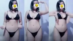 Laras Bali Telanjang Bulat 40 Menit Penuh Kenikmatan