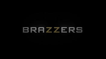Gadis Mesum Di Sauna – Dapatkan Diskon Dengan Kode Xvpromo Di Situs Resmi Egypt / Brazzers
