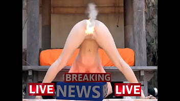 Gadis Tetangga Menunduk Memperlihatkan Lekuk Tubuhnya Yang Menggoda