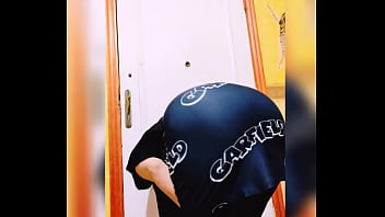 Rutin Seksi Arab Perawan Berjilbab, Goyang Pantat Montoknya Yang Menggoda (video Pertama)