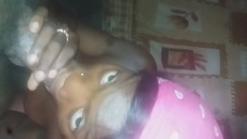 Gadis Nakal Mengisap Batangku Dengan Liar