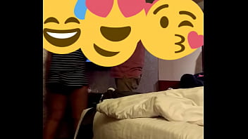 Istri Desi Menggoda Cowok Tukang Kabel Dengan Tubuh Seksi