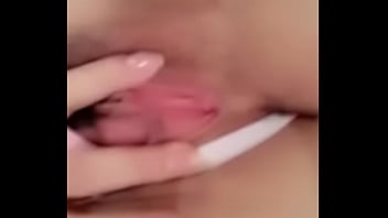Gadis Tionghoa Yang Menggoda Dengan Lekuk Tubuhnya Yang Mempesona