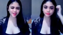 Kylie Mengumbar Payudara Mulusnya Yang Menggoda