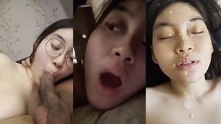 Mahasiswi Cantik Berkacamata Diguyur Sperma Di Wajah