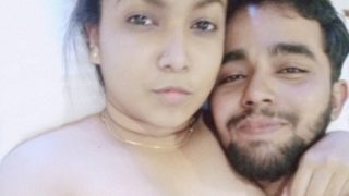 Pasangan India Beradegan Panas Dalam Video Mms Singkat Yang Menggoda