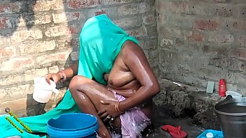 Video Mandi Seksi Radhika Desa India