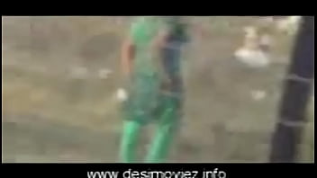 Gadis Desi Buang Hajat Sembarangan Di Alam Terbuka