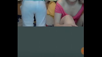 Live Streaming Panas: Aksi Lesbian Di Periskop