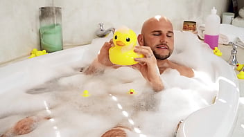 Satu Kamar Mandi Penuh Gairah / Sensasi Panas Di Https://zzfull.com/bathroom
