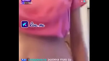 Menari Menggoda Di Live Show
