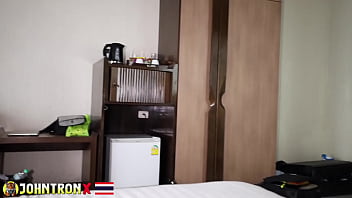 Pov: Remaja Thailand Langsing Mengisap Dan Menunggangi Kontolku