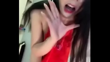 Gadis-gadis Tionghoa Yang Menggoda Di Pantai Palma De Mallorca