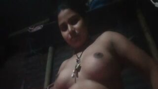 Tante Tamil Telanjang Menggoda Dalam Video Panas Penuh Nafsu