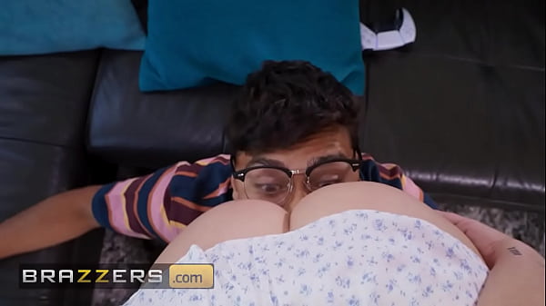 Gamer Kutu Buku Menguasai Cubbi Thompson Yang Genit / Brazzers / Masukkan Kode Xvpromo Di Situs Resmi Untuk Diskon
