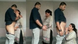 Istri Selingkuh Kasih Blowjob Panas Di Luar Ruangan Untuk Kekasih Gelapnya