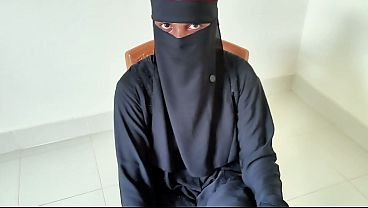 Pelacur Berhijab Menggila Di Ranjang Kamarku