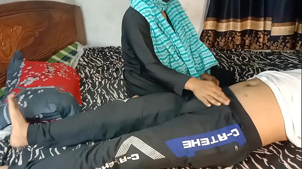 Menggoda Teman Sekolah Anak Tiriku Yang Ternyata Juga Teman Anak Tiriku Sendiri