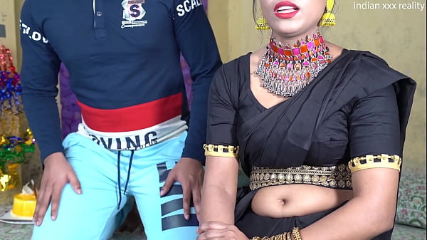 Milf India Merayakan Ulang Tahun Dengan Adegan Panas Xxx Desi Dalam Bahasa Hindi Xxx