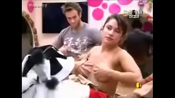 Model Hindi Yang Menggoda Dan Memikat Hati