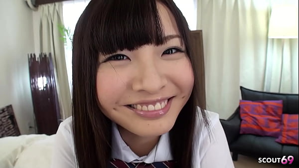 Gadis Jepang Mungil 18 Tahun Digoda Dan Diperkosa Hingga Perawan Pecah Oleh Pria Tua Tak Dikenal Dalam Film Porno Jepang Tanpa Sensor