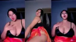 Simontok: Rosella, Host Paling Menggoda Dan Bikin Bergairah
