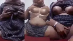 Tante Berjilbab Doyan Kontol Gede