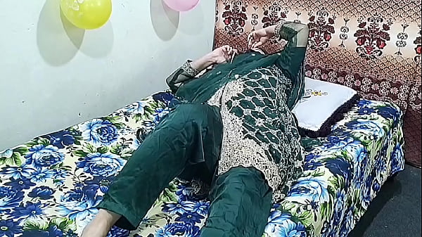 Wanita India Yang Sudah Menikah Panggil Pemuda Untuk Bercinta Kasar Dengan Suara Hindi