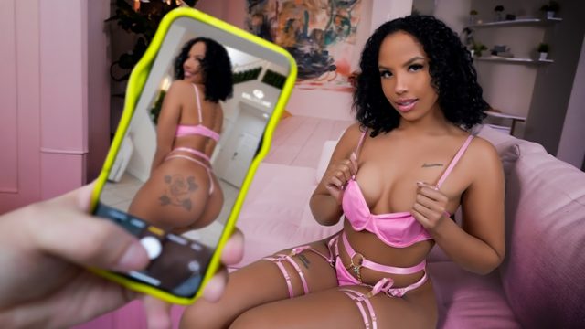 Kakak Tiri Ebony Manis Menggoyang Lebih Ganas Dari Mantan