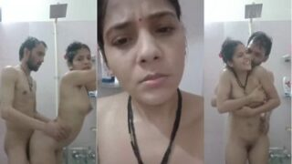 Video Panas Bhabhi Dan Devar Mandi Bareng Di Kamar Mandi