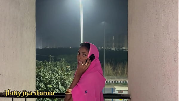 Saat Bapak Tiri Pergi, Anak Tiri Langsung Ngentot Ibu Tiri, Kontolnya Masuk Ke Memek Dan Pantat Gede Pas Malam Karwa Chauth