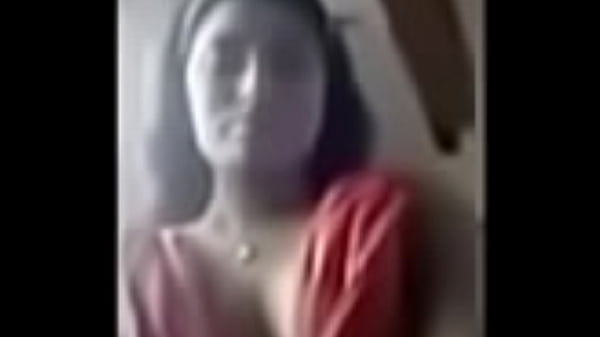 Tontonan Payudara Perempuan India Bikin Nafsu Menggebu