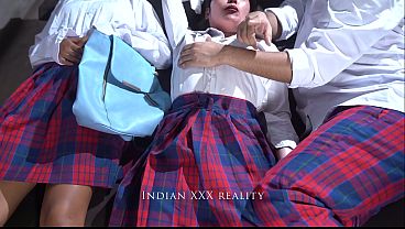 Cewek Tiri India Sama Cowok Tiri Dan Cewek Tiri Lagi, Bikin Panas Dalam Bahasa Hindi