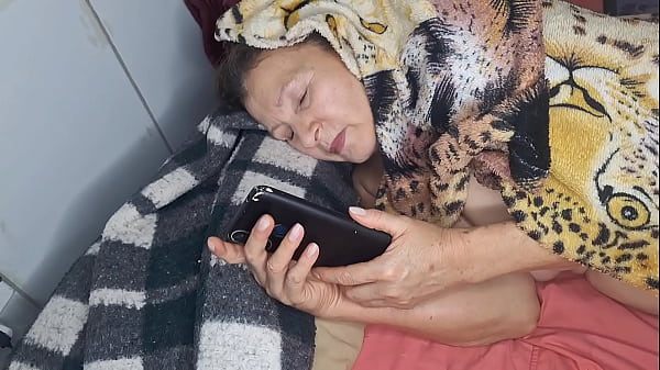 Menantu Laki-laki Ternyata Salah Kamar, Malah Ngewe Sama Ibu Mertua
