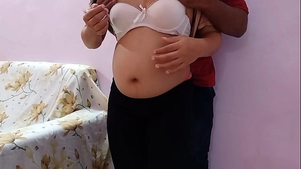 Bhabhi Hamil, Fb Pe Pataya, Ghar Jakar Zor Se Pel Diya – Saaf Hindi Mein Porn