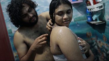 Cewek India Mandi Panas, Adik Tiri Bikin Makin Greget