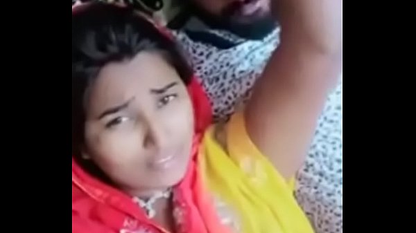 Desi Cewek Seksi Bikin Ngilu, Pengen Gigit.