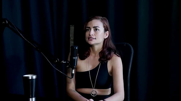Ibu Ketahuan Pesta Seksnya, Belum Sempat Syuting Sama Waria, Memutuskan Berhenti Buat Sembuh, Malah Dijuluki “bintang Porno Alim” – Kamilla Werneck (sheer/red)